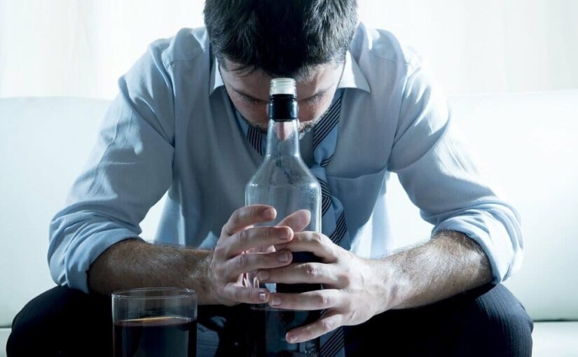 Зависимость от алкоголя с точки зрения психологии: что такое